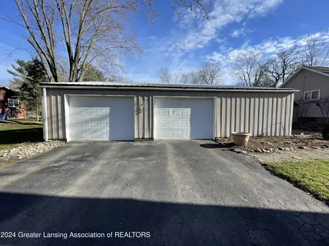 Exterior - 207 E Washington St, Dimondale, MI 48821 photo 6 of 17