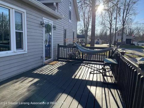 Exterior - 207 E Washington St, Dimondale, MI 48821 photo 12 of 17