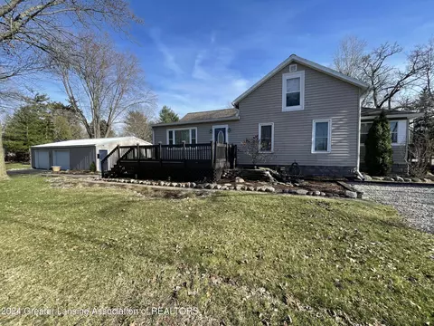 207 E Washington St, Dimondale, MI 48821