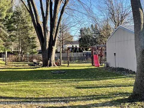Exterior - 207 E Washington St, Dimondale, MI 48821 photo 10 of 17