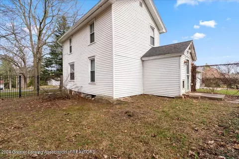 Exterior - 1721 W Dill Rd, Dewitt, MI 48820 photo 8 of 9
