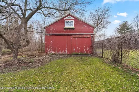 Exterior - 1721 W Dill Rd, Dewitt, MI 48820 photo 3 of 9