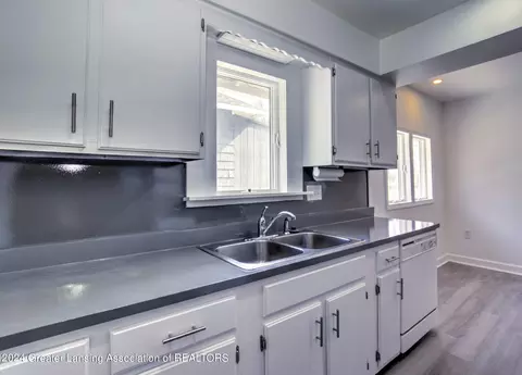 Kitchen - 229 W Thomas St, Lansing, MI 48906 photo 5 of 5