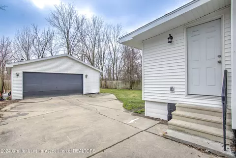 Exterior - 229 W Thomas St, Lansing, MI 48906 photo 8 of 9