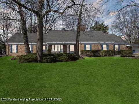 2775 Warwick St, Saginaw, MI 48603