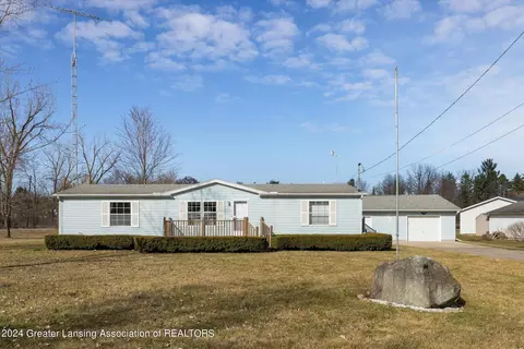 1980 Frederick St, Owosso, MI 48867