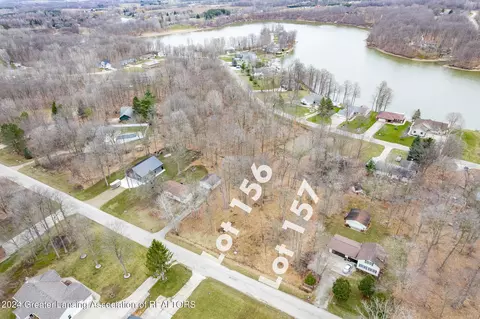 156 Hardwood Trl, Perrinton, MI 48871