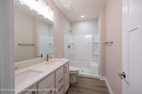 Bath - 6215 Hilltop Ct, Bath, MI 48808 photo 2 of 3