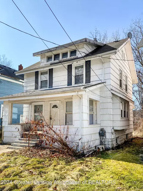 526 Clifford St, Lansing, MI 48912