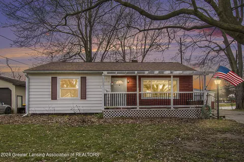 4213 Dallas Ave, Holt, MI 48842