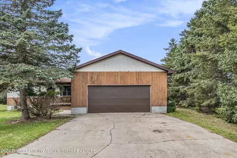 Exterior - 13620 Turner, Dewitt, MI 48820 photo 2 of 6