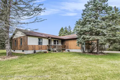 Exterior - 13620 Turner, Dewitt, MI 48820 photo 1 of 6