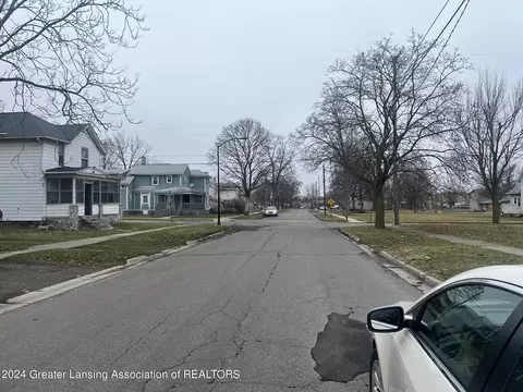 1004 Adrian, Jackson, MI 49203 photo 14