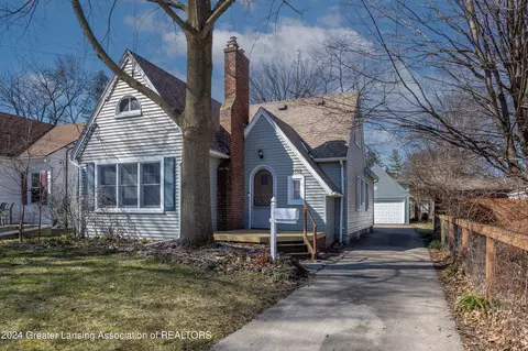 1712 S Rundle Ave, Lansing, MI 48910