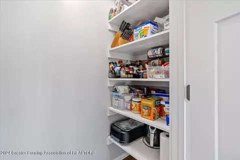 Kitchen - 314 S Circle Dr, Williamston, MI 48895 photo 5 of 5