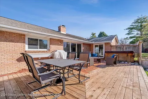 Exterior - 314 S Circle Dr, Williamston, MI 48895 photo 7 of 12