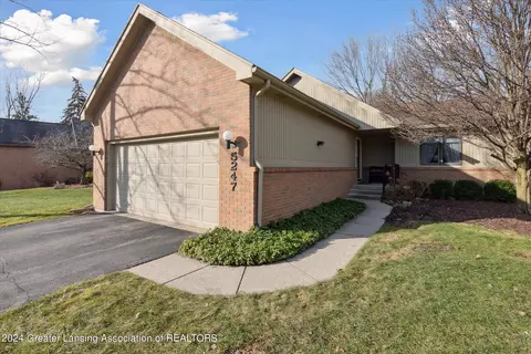 5247 Golden Circle Cir, East Lansing, MI 48823