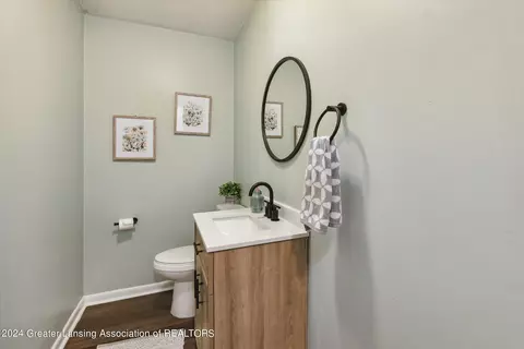 Bath - 1217 Alpine Dr, Dewitt, MI 48820 photo 1 of 4