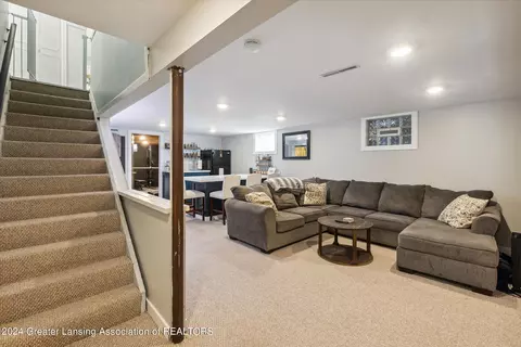 Living - 1217 Alpine Dr, Dewitt, MI 48820 photo 5 of 6