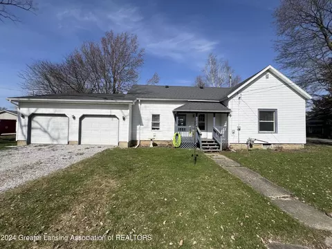124 S Elizabeth St, Middleton, MI 48856