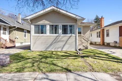 2225 Teel Ave, Lansing, MI 48910