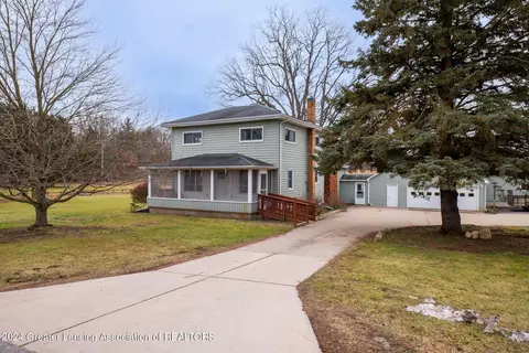 1211 W Dansville Rd, Mason, MI 48854