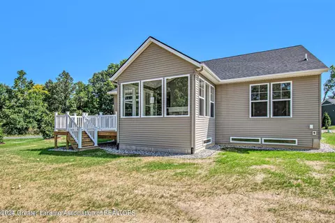 14010 Pristine Ct, Dewitt, MI 48820 photo 5