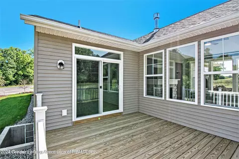 14010 Pristine Ct, Dewitt, MI 48820 photo 4