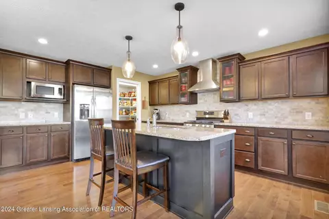 Kitchen - 1330 Sanborn Dr, Dewitt, MI 48820 photo 1 of 5