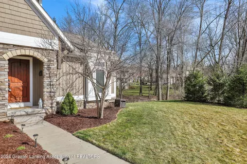 Exterior - 1330 Sanborn Dr, Dewitt, MI 48820 photo 4 of 7