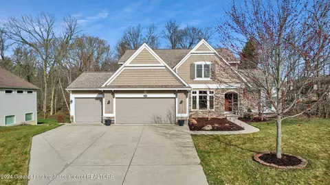 Exterior - 1330 Sanborn Dr, Dewitt, MI 48820 photo 2 of 7