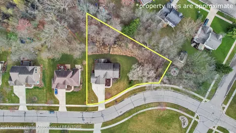 View/Area - 1330 Sanborn Dr, Dewitt, MI 48820 photo 3 of 5