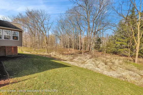 Exterior - 1330 Sanborn Dr, Dewitt, MI 48820 photo 7 of 7