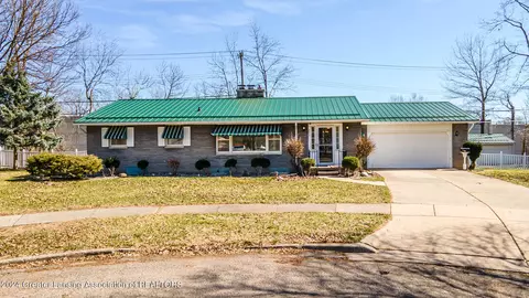 3015 Emerald Ct, Lansing, MI 48912