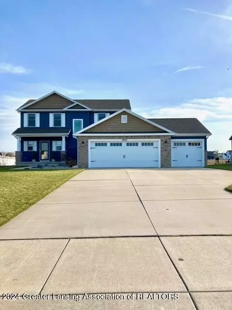 2265 Winners Cir, Saint Johns, MI 48879