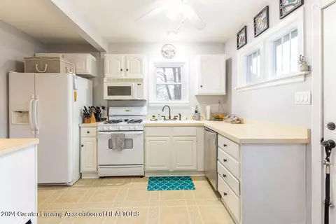 5160 Marsh Rd, Okemos, MI 48864 photo 8