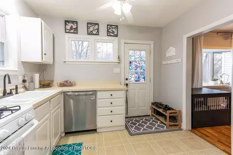 5160 Marsh Rd, Okemos, MI 48864 photo 9