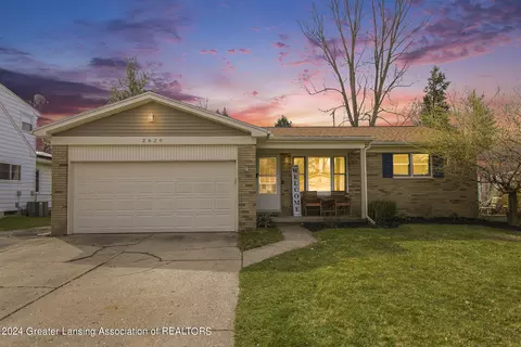 2620 Montego Dr, Lansing, MI 48912