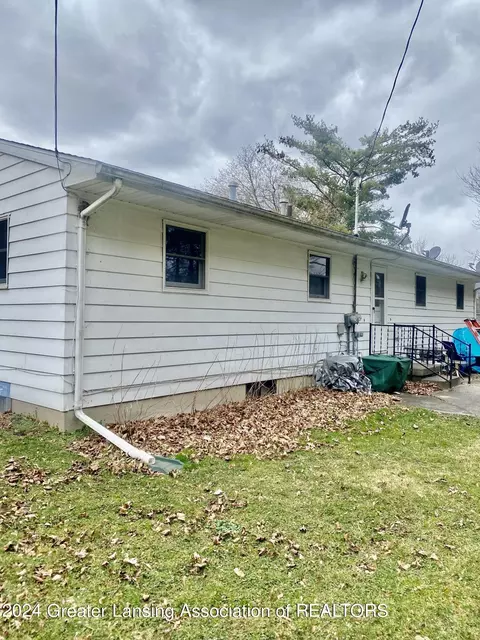 Exterior - 972 Hogsback Rd, Mason, MI 48854 photo 1 of 2