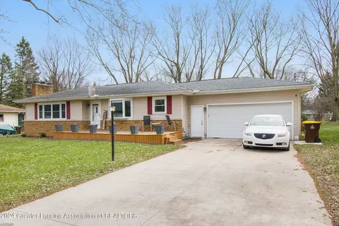 1838 Hall St, Holt, MI 48842