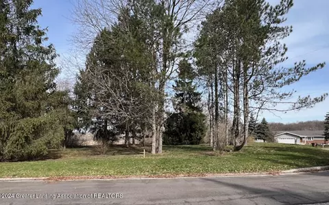 0 Blue Hill Cir, East Lansing, MI 48906