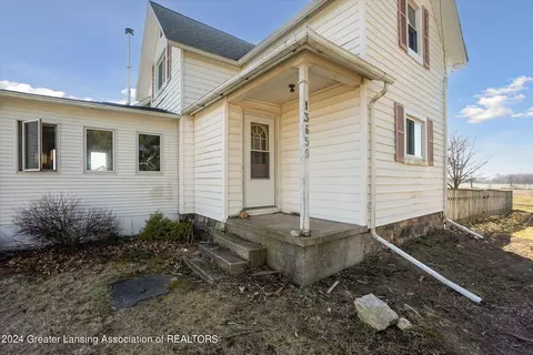 Exterior - 13659 S Morrice Rd, Perry, MI 48872 photo 5 of 10