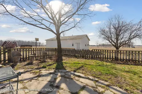 Exterior - 13659 S Morrice Rd, Perry, MI 48872 photo 10 of 10