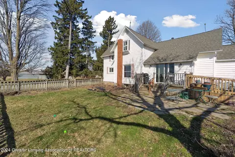 Exterior - 13659 S Morrice Rd, Perry, MI 48872 photo 9 of 10