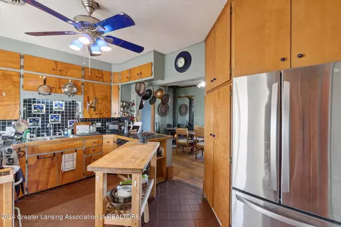 Kitchen - 13659 S Morrice Rd, Perry, MI 48872 photo 3 of 5