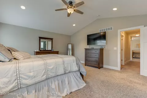 Bedroom - 14151 Clairmont Dr, Bath, MI 48808 photo 1 of 9