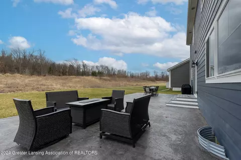 Exterior - 14151 Clairmont Dr, Bath, MI 48808 photo 2 of 2