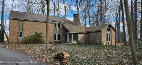 6324 Skyline Dr, East Lansing, MI 48823