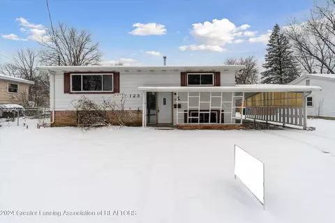 123 W Cavanaugh Rd, Lansing, MI 48910