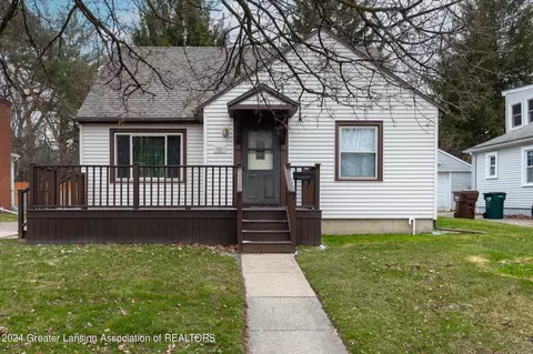 1521 Victor Ave, Lansing, MI 48910